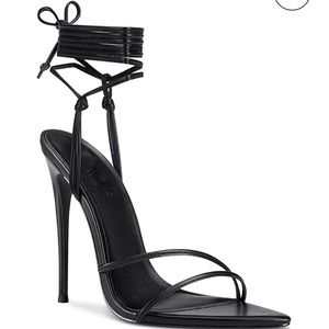 FEMME 821 Kika Lace-Up - Noir